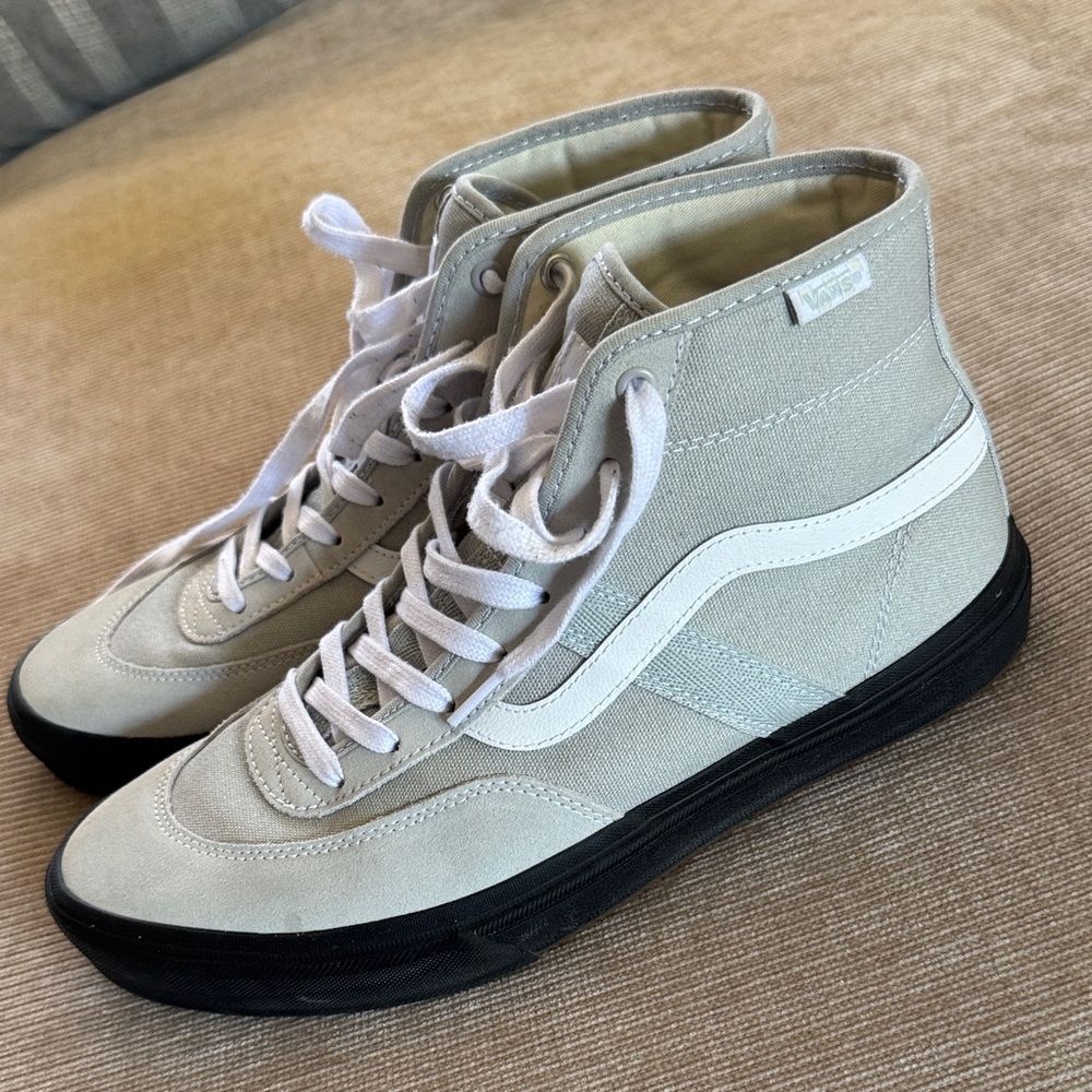 Vans Men's Grey and White High-Top Sneakers